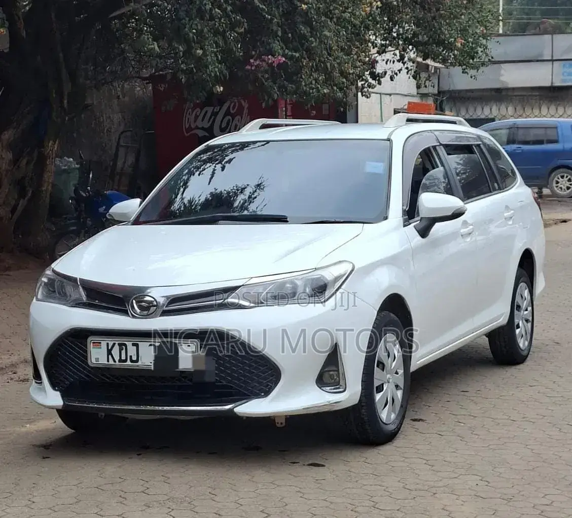 Toyota Corolla Fielder 2015 White