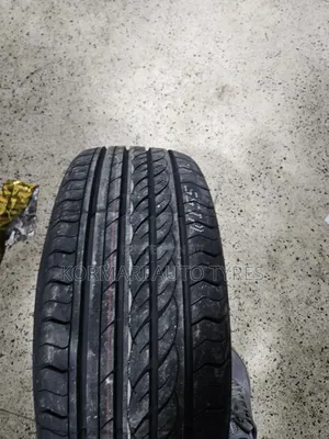 205/40r17 84w Made in Chaina Best Quality