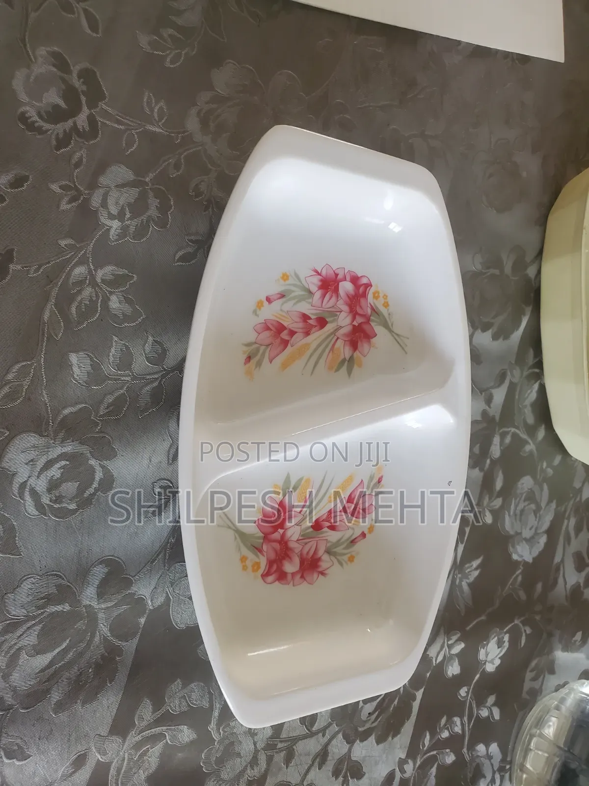 Plastic Serving Tray (Clearance Sale)