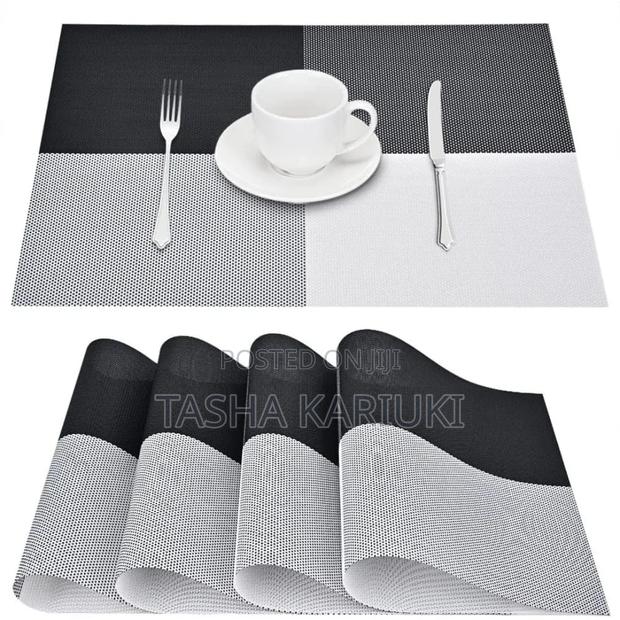 Beautiful PVC Table Mat Set – 6Pcs