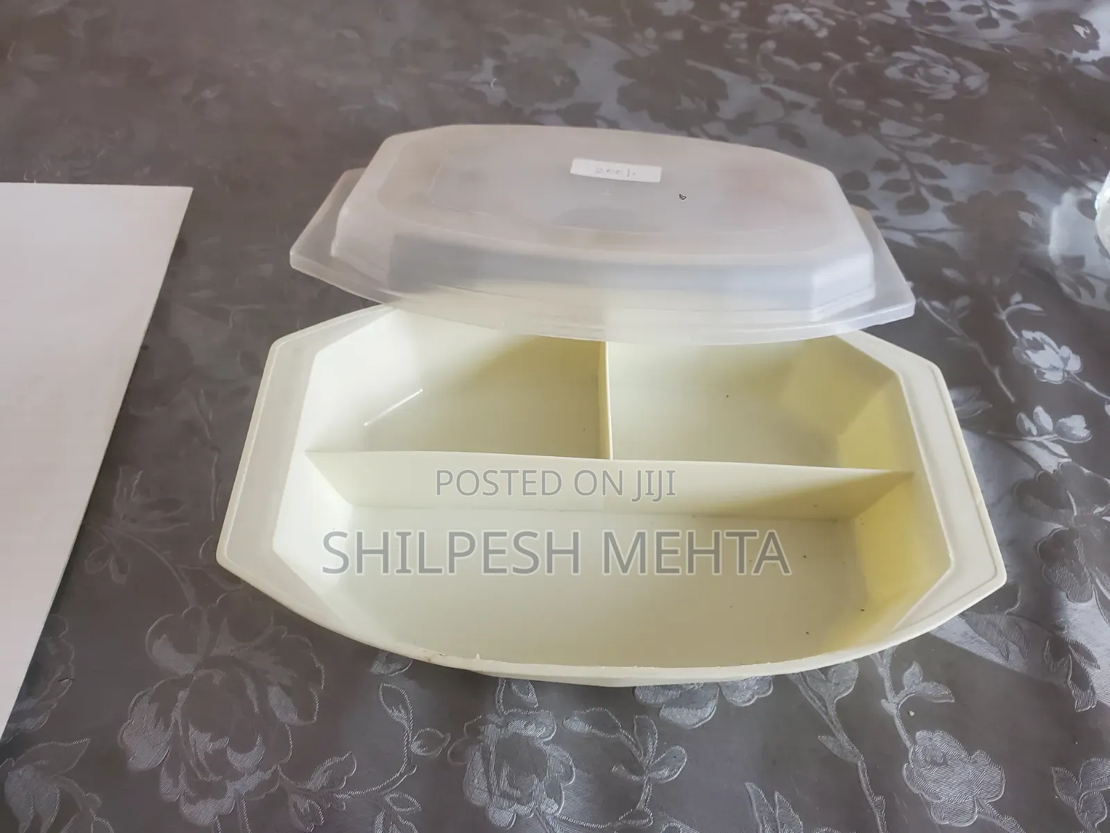 Plastic Serving Tray (Clearance Sale)