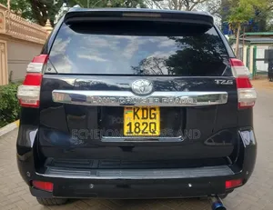Toyota Land Cruiser Prado 2014 Black