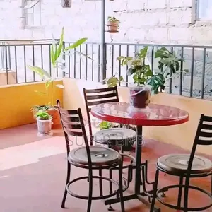 Airbnb in Riamineli Apartments, Waiyaki Way (87 Junction