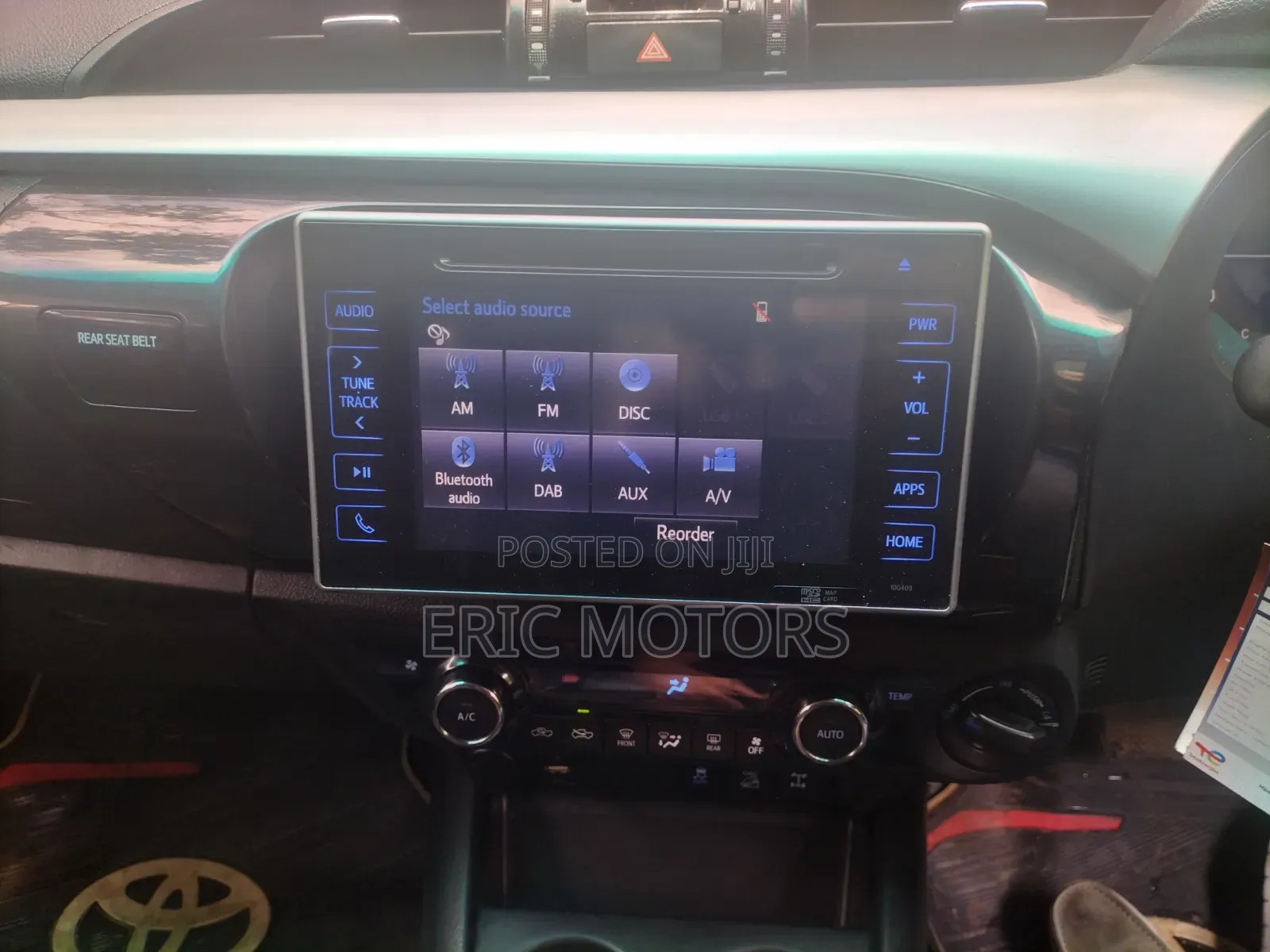 Toyota Hilux 2016 Pearl