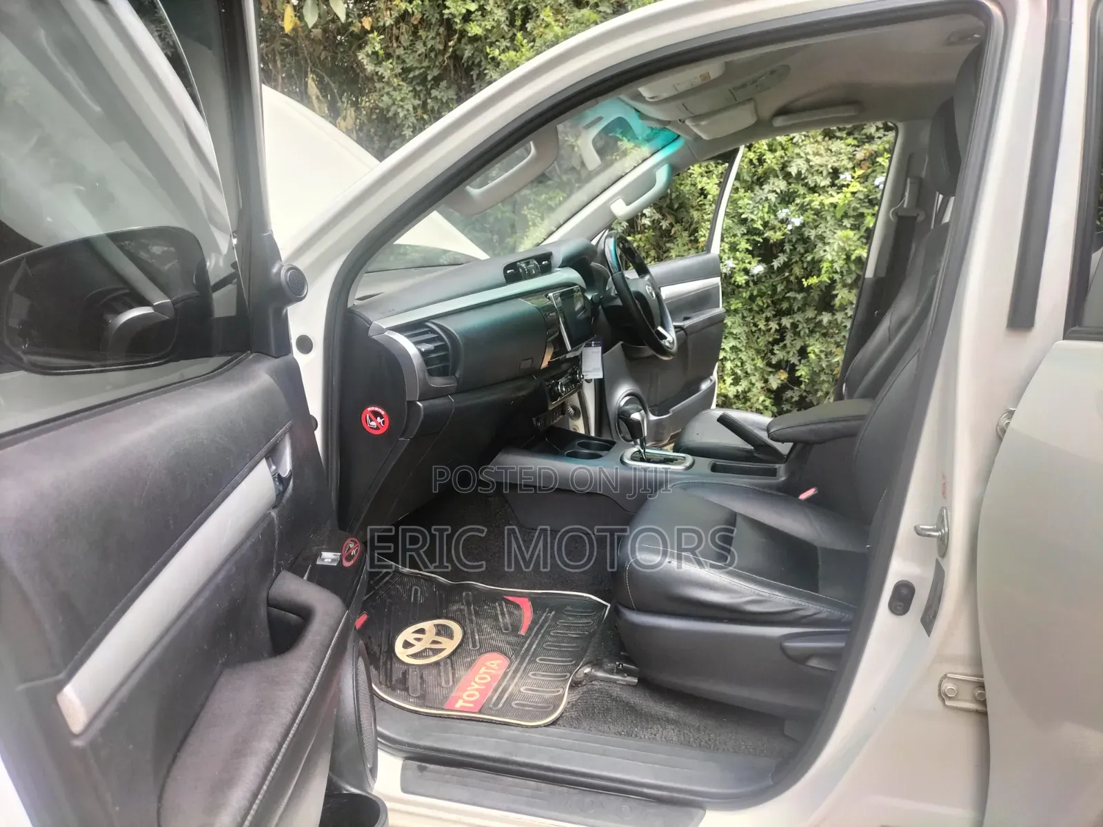 Toyota Hilux 2016 Pearl