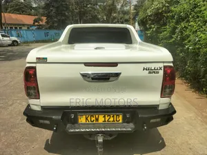Toyota Hilux 2016 Pearl