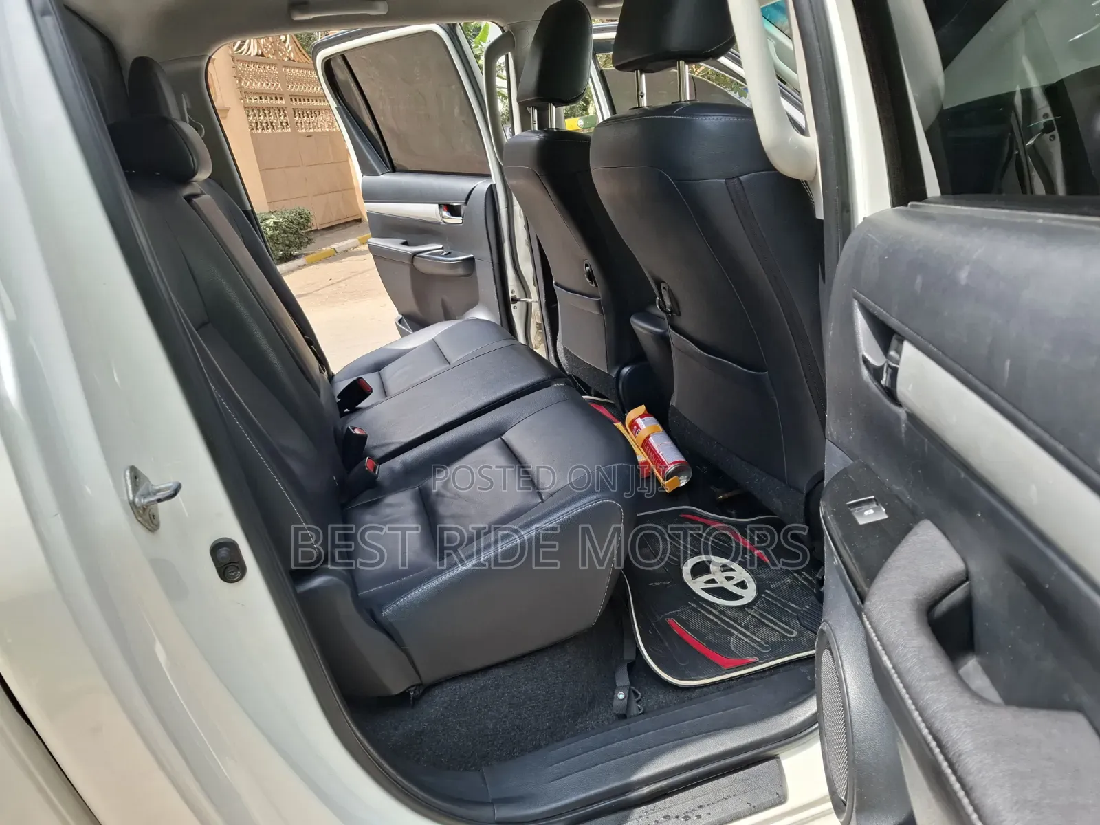 Toyota Hilux Revo Double Cab Deisel 2.8 AWD 2016 Pearl