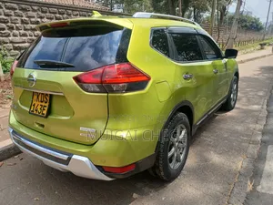 Nissan X-Trail 2017 Green