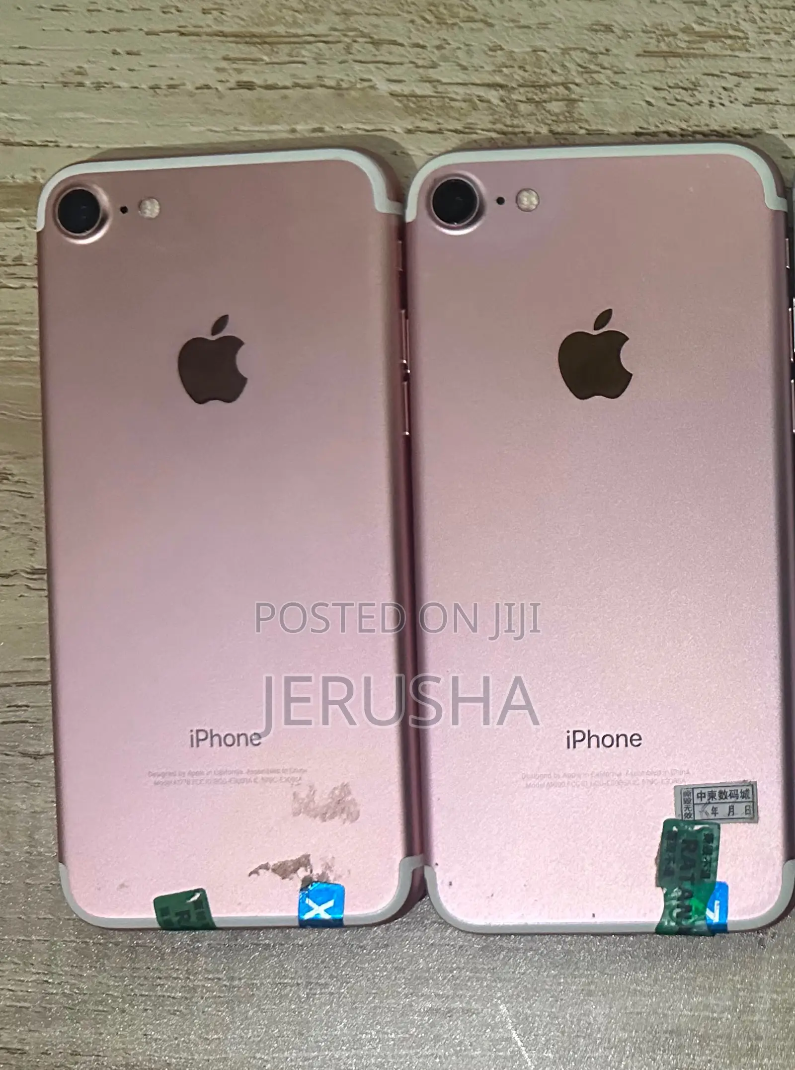 New Apple iPhone 8 64 GB Gold