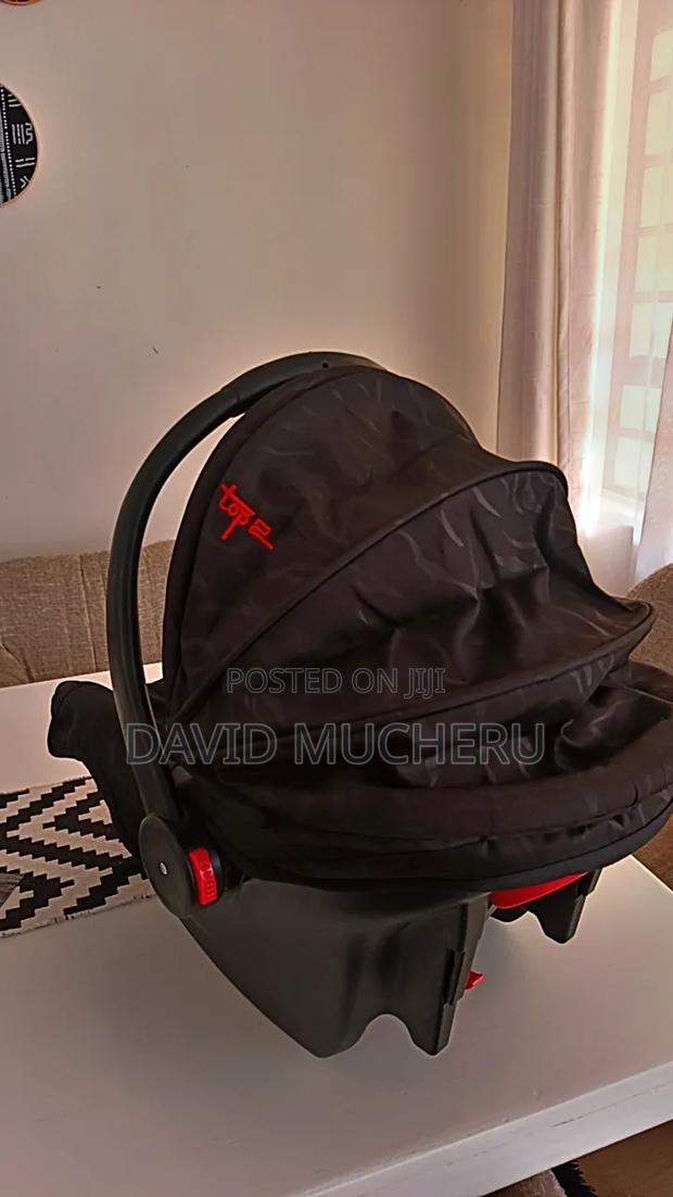 Infant/ Baby Car Seat - main view