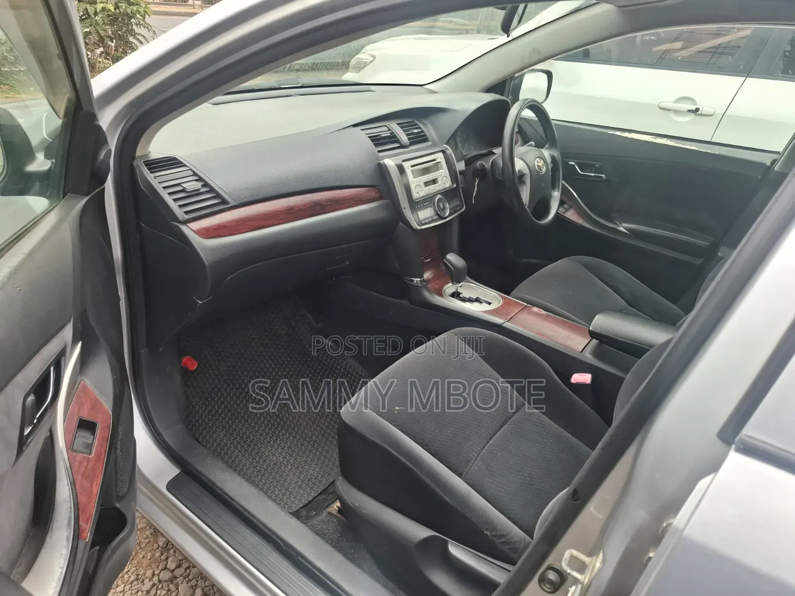 Toyota Allion 2011 Silver