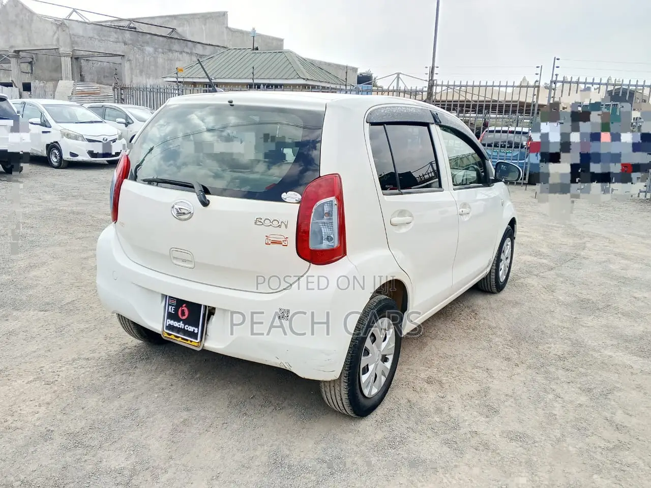 Daihatsu Boon 2015 White