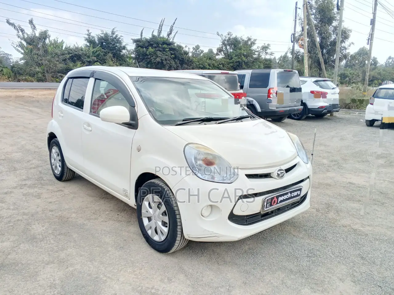 Daihatsu Boon 2015 White