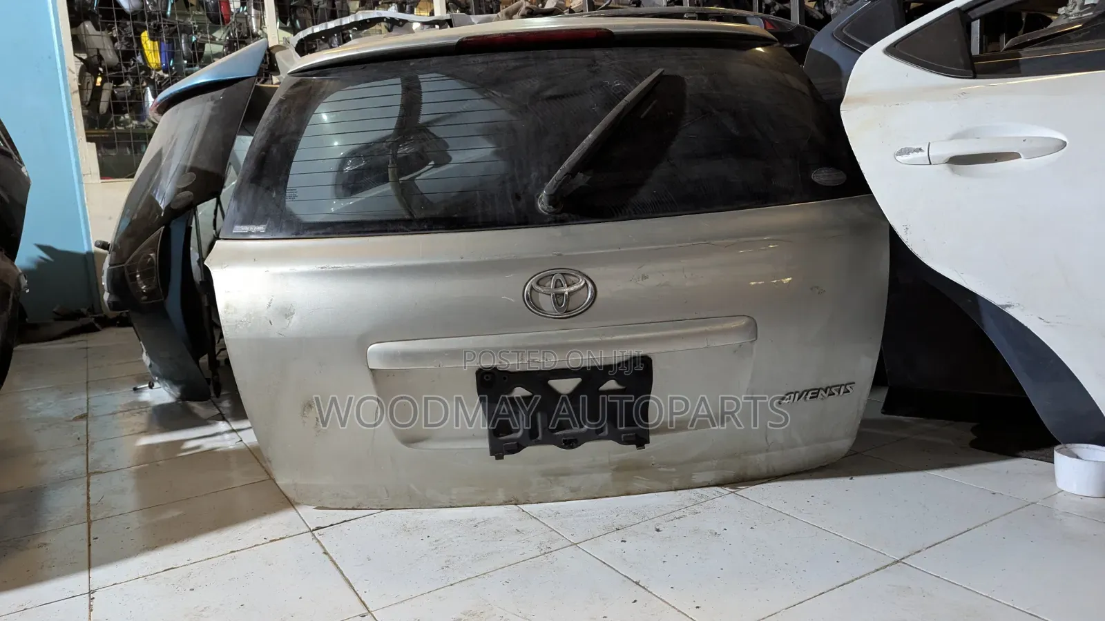 Toyota Avensis Boot