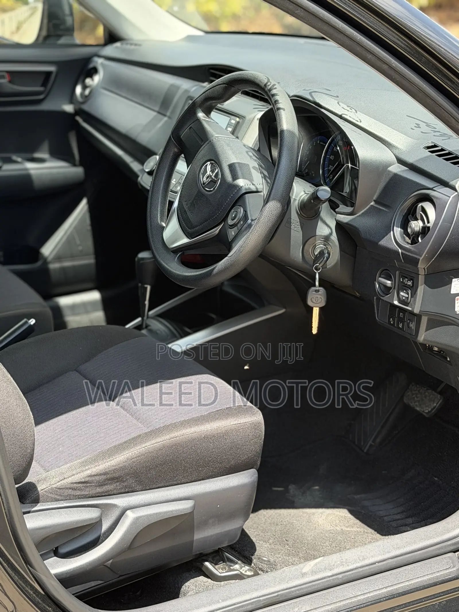 Toyota Corolla Fielder 1.5 Hybrid FWD 2019 Black
