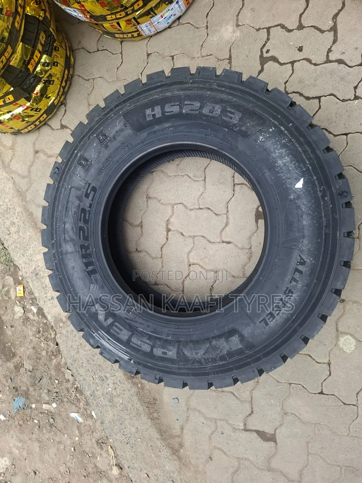 11R22.5 Kapsen Tyre Diff