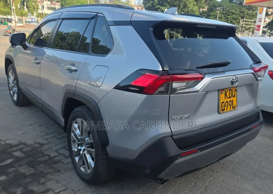 Toyota RAV4 2019 Silver