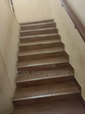 4bdrm Maisonette in Nairobi Estate, Mtambo for rent