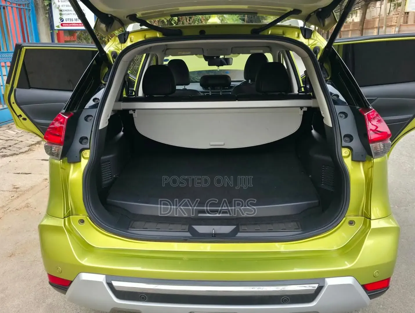 Nissan X-Trail 2017 Green