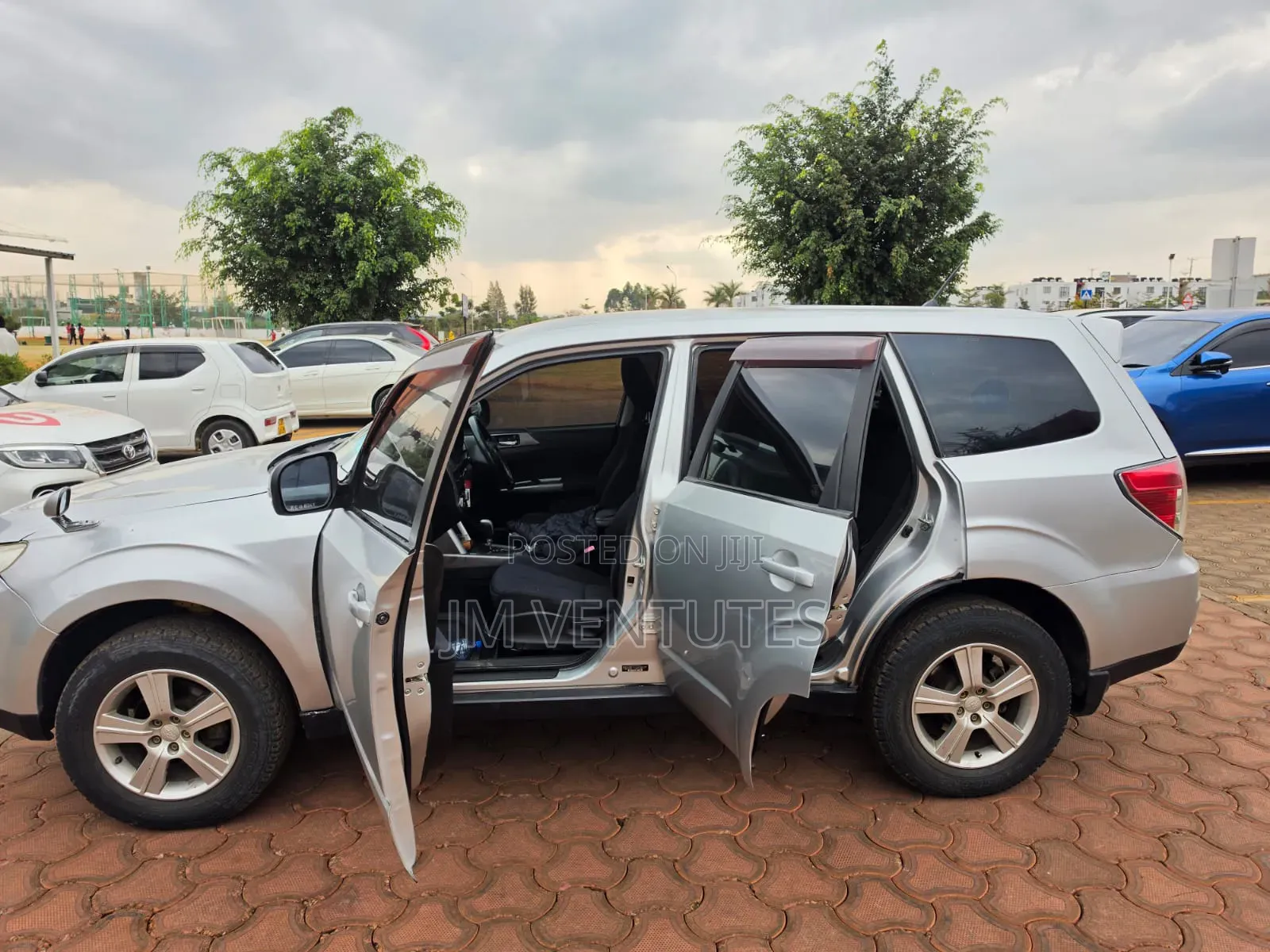 Subaru Forester 2011 Silver