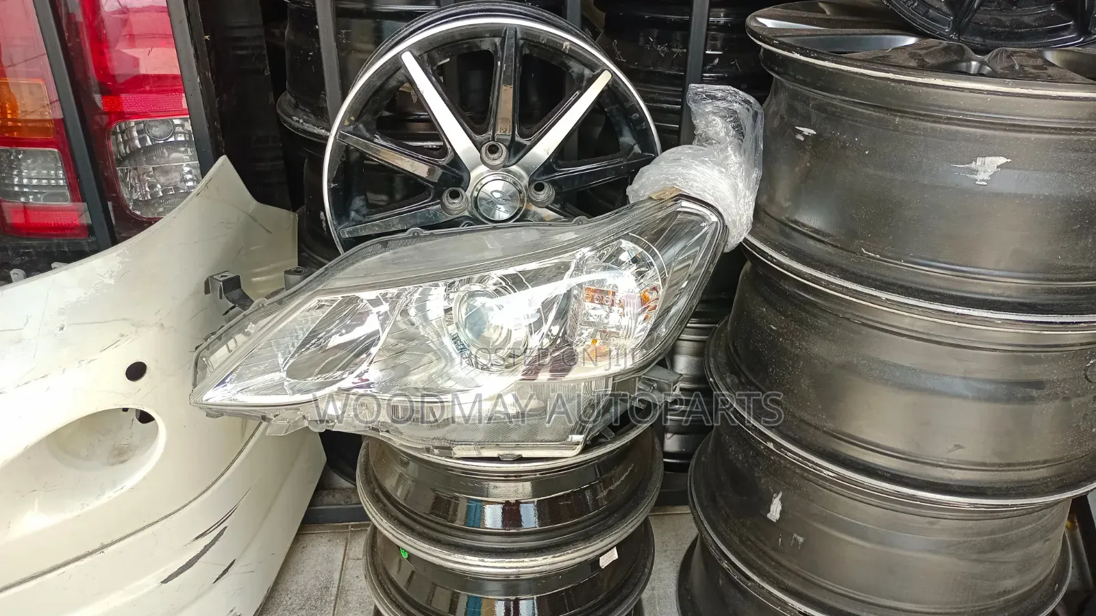 Toyota Mark X 2010 Headlight