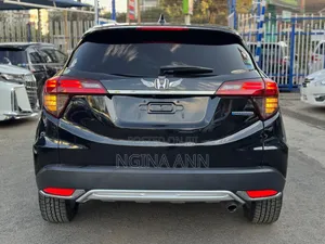 Honda Vezel 2019 Black