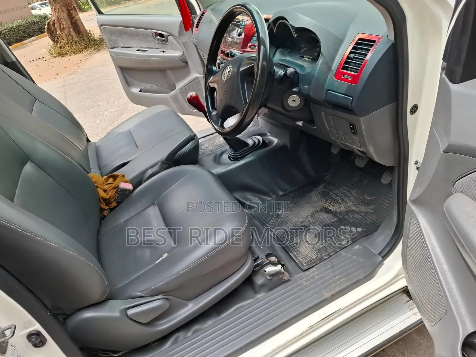 Toyota Hilux 2015 Pearl