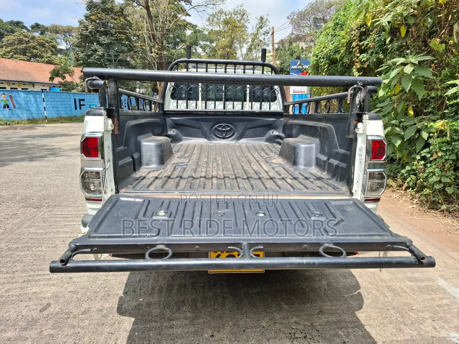 Toyota Hilux 2015 Pearl