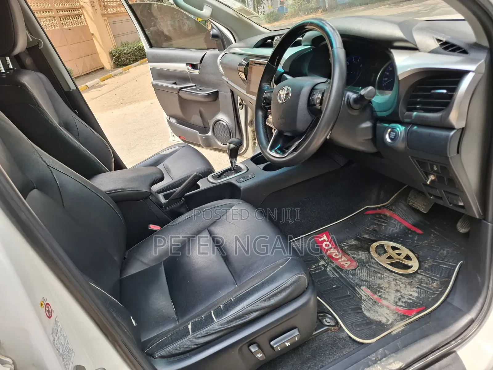 Toyota Hilux 2016 Off white
