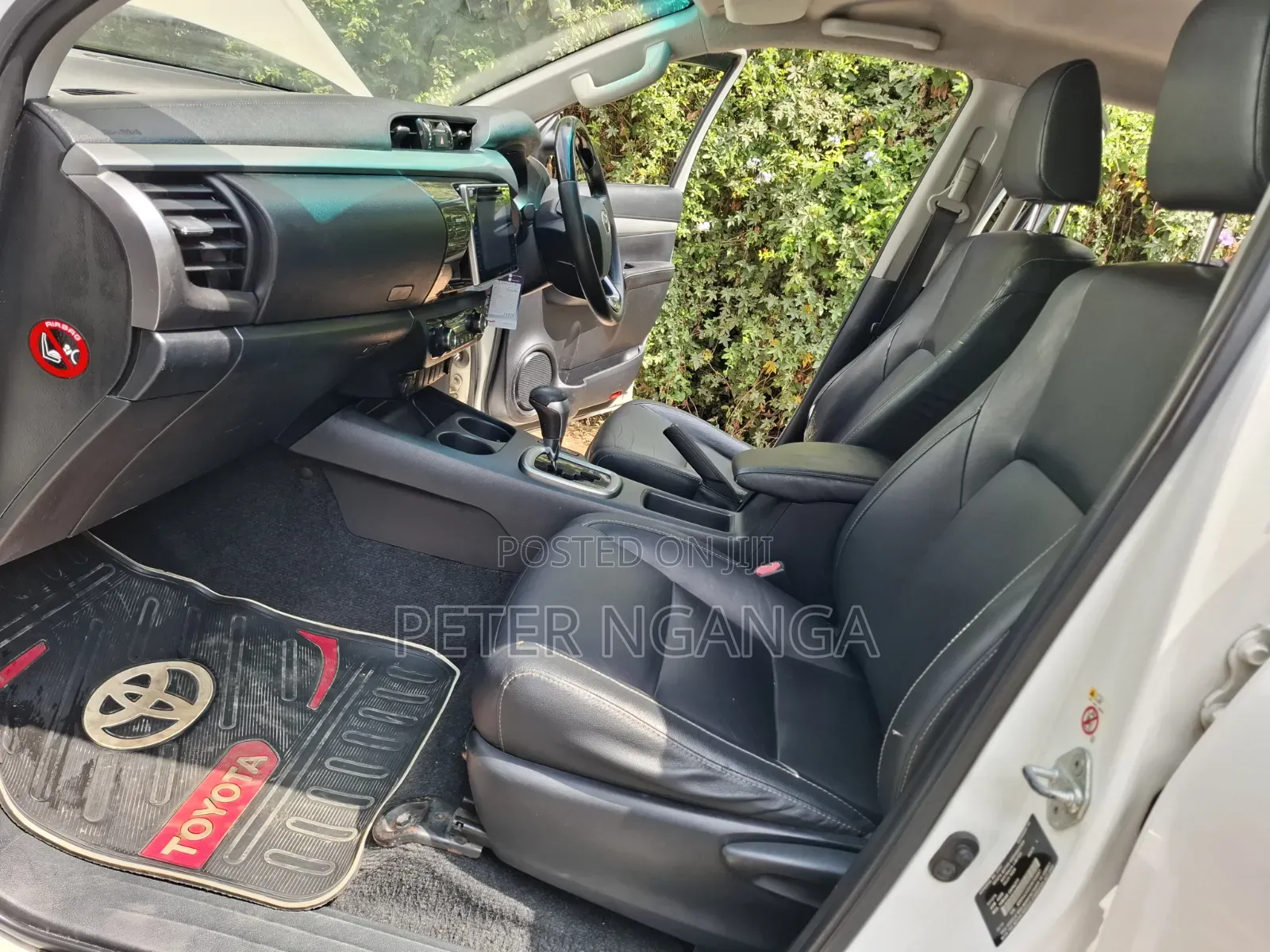Toyota Hilux 2016 Off white