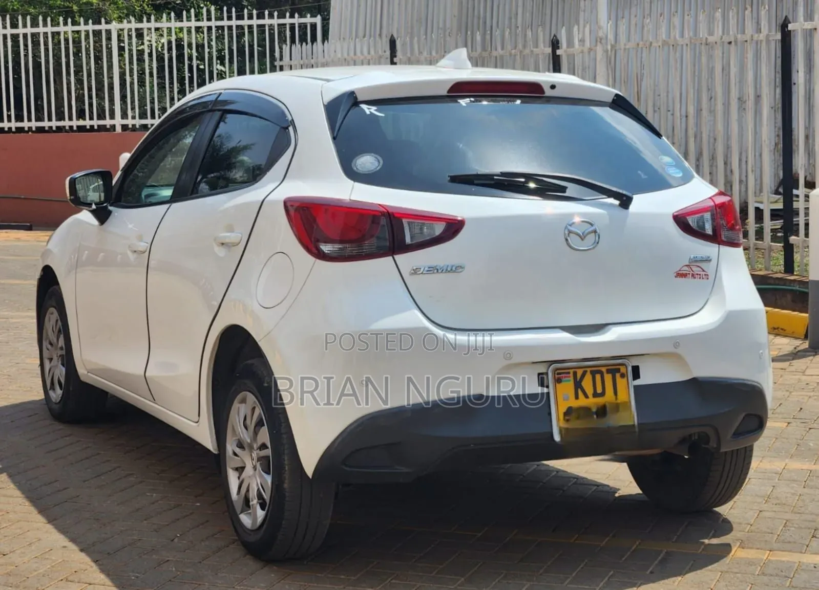 Mazda Demio 2018 Pearl