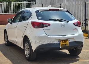 Mazda Demio 2018 Pearl