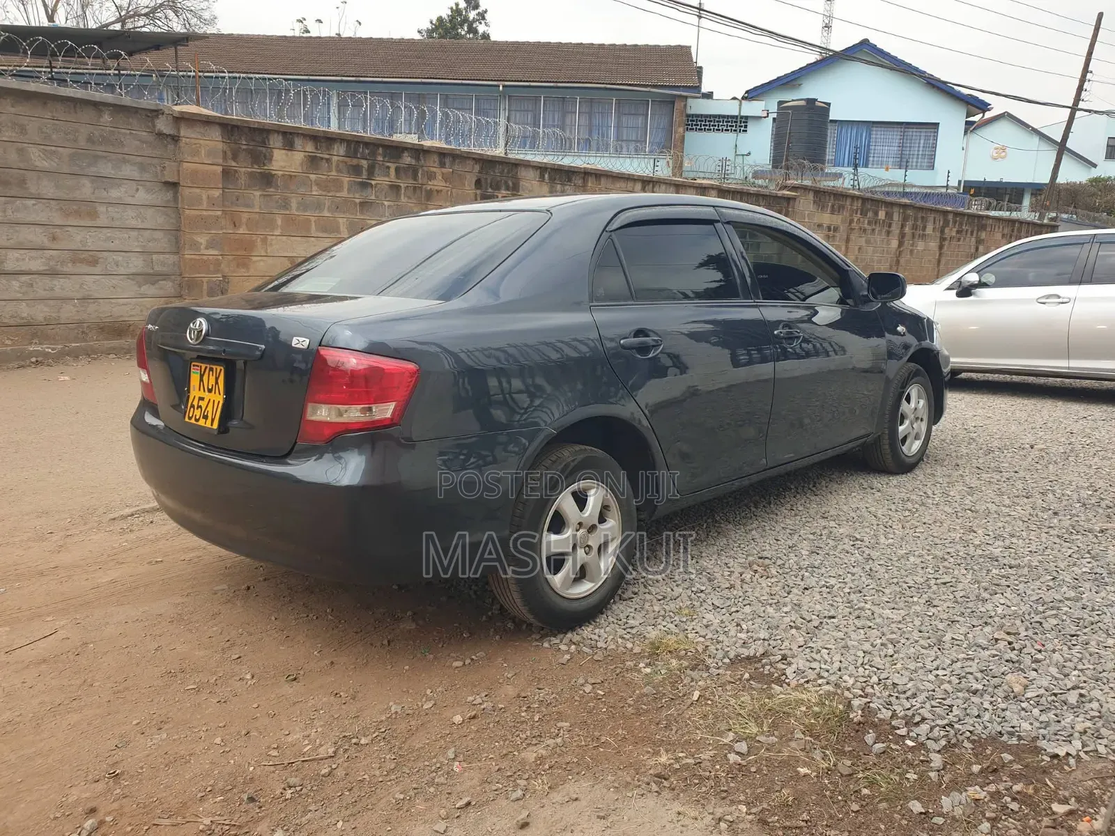 Toyota Axio 2010 Gray