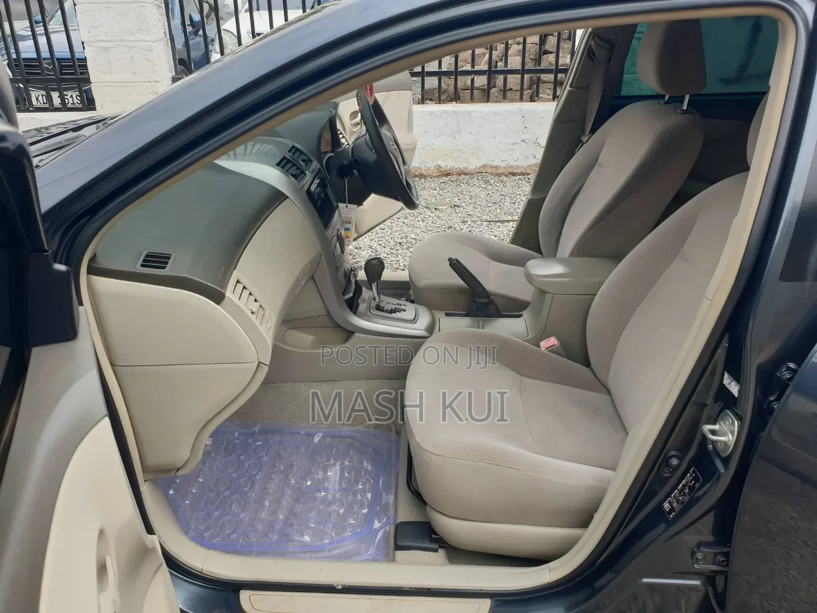 Toyota Axio 2010 Gray