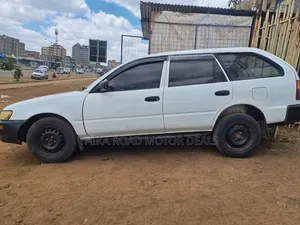 Toyota Corolla 2001 White