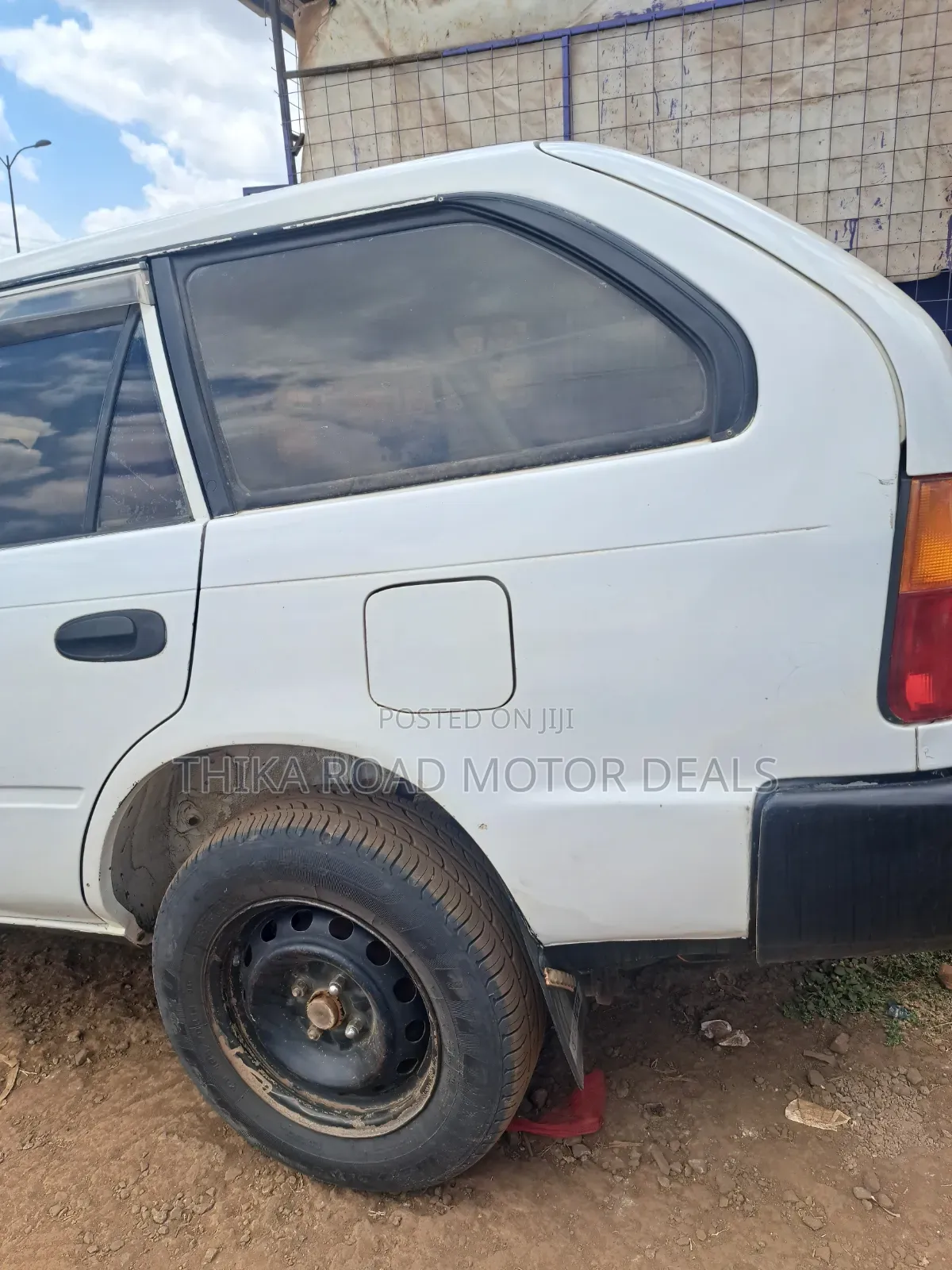 Toyota Corolla 2001 White