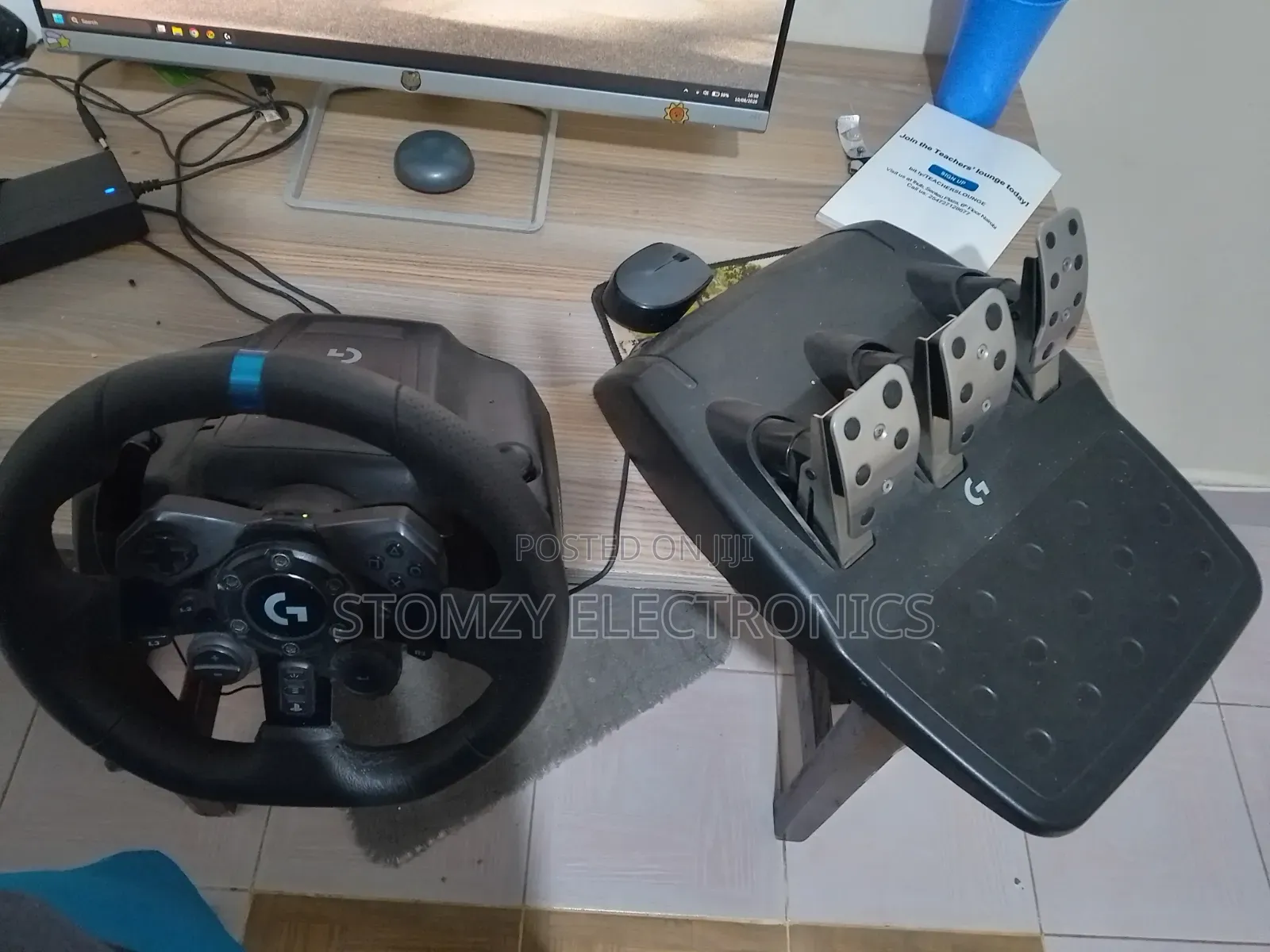 Logitech G923 Racing Wheel