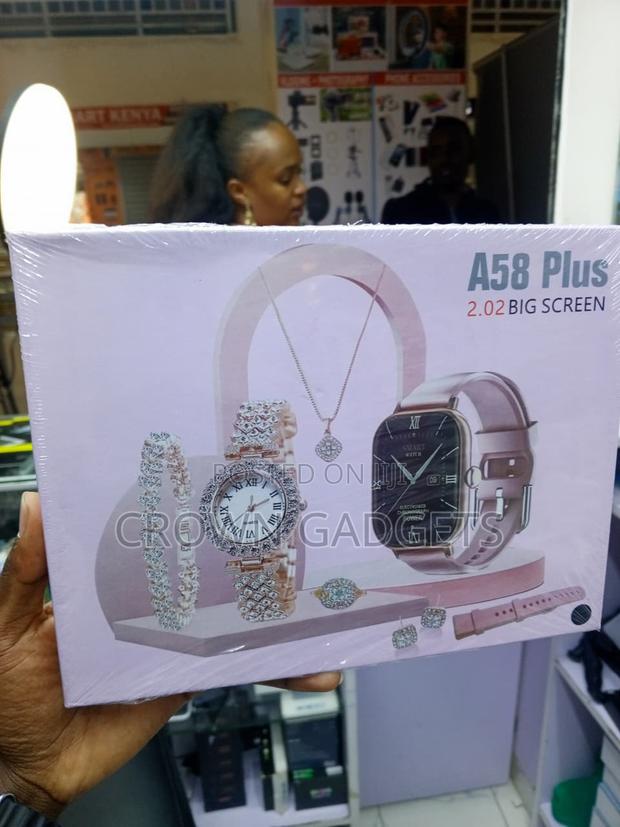 A58 Plus Bluetooth Calling Smartwatch 4-Piece Jewelry Set - thumbnail 3