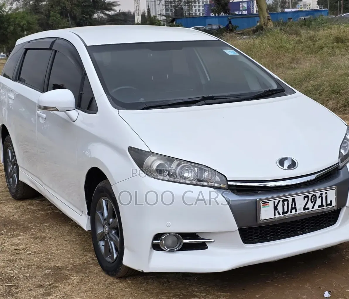 Toyota Wish 2013 White