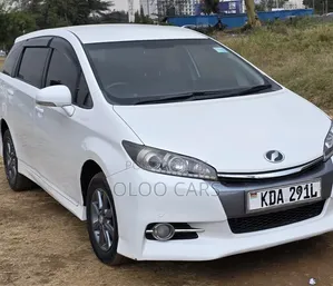 Toyota Wish 2013 White