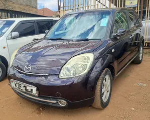 Mazda Verisa 2014