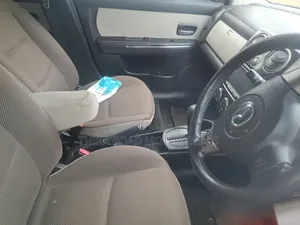 Mazda Verisa 2014
