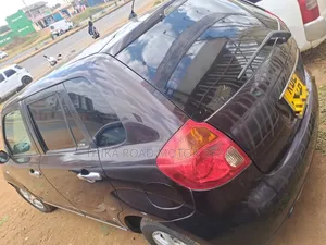 Mazda Verisa 2014