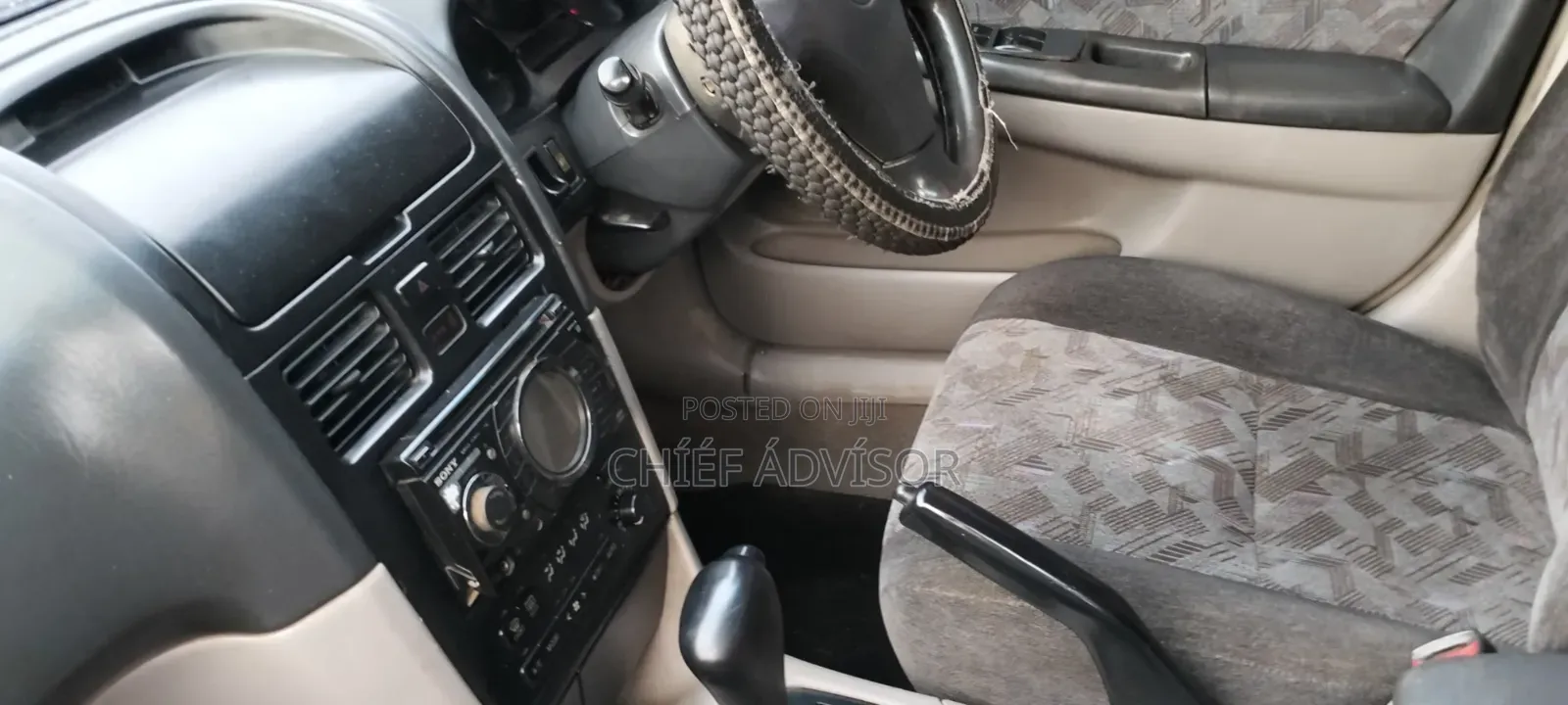Toyota Car.Caldina
5 Seater 
Station Wagon.