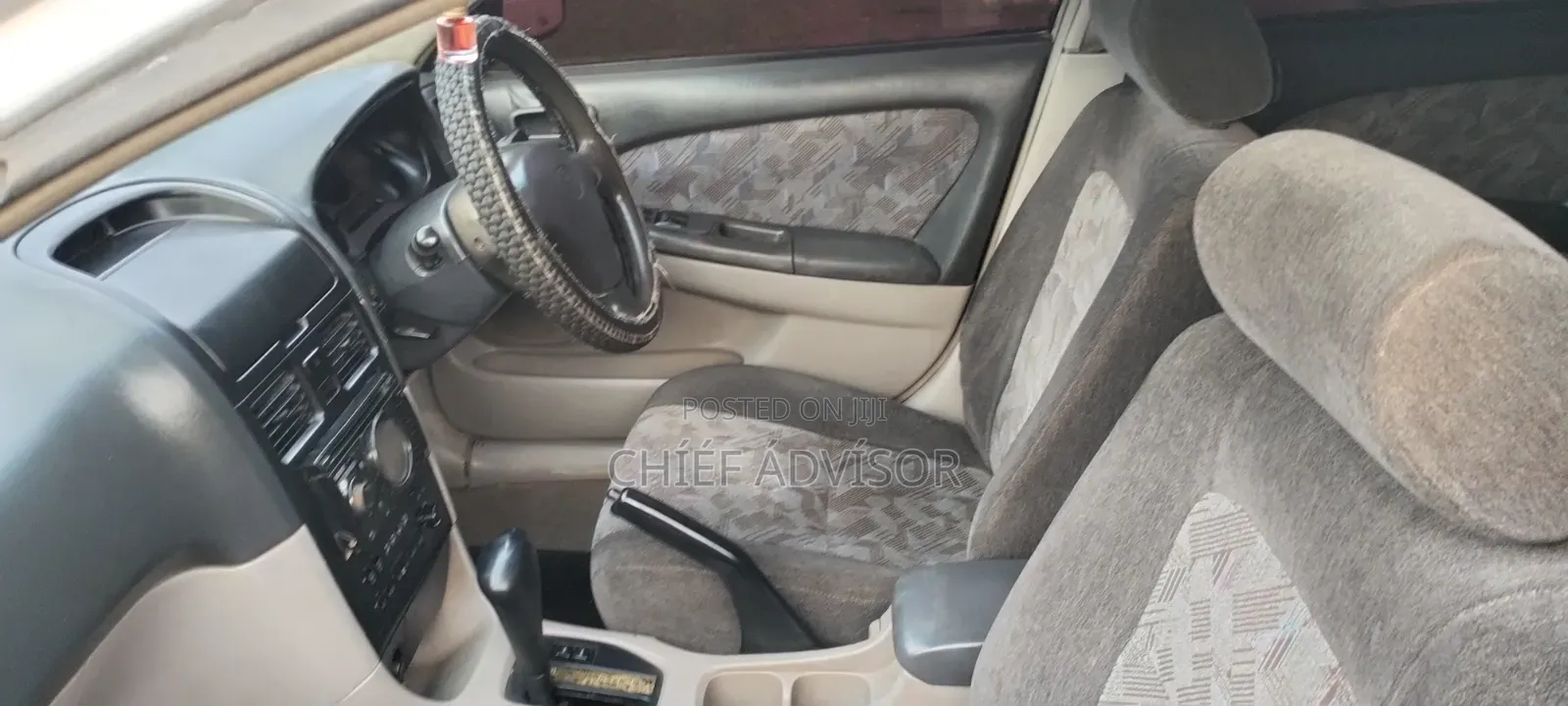 Toyota Car.Caldina
5 Seater 
Station Wagon.
