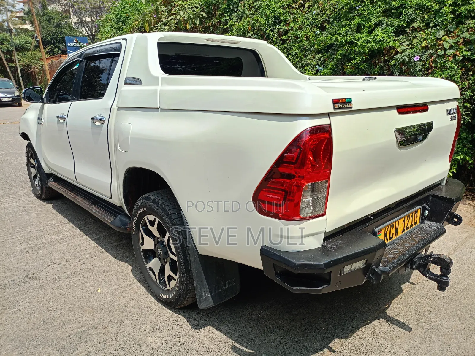 Toyota Hilux 2016 White