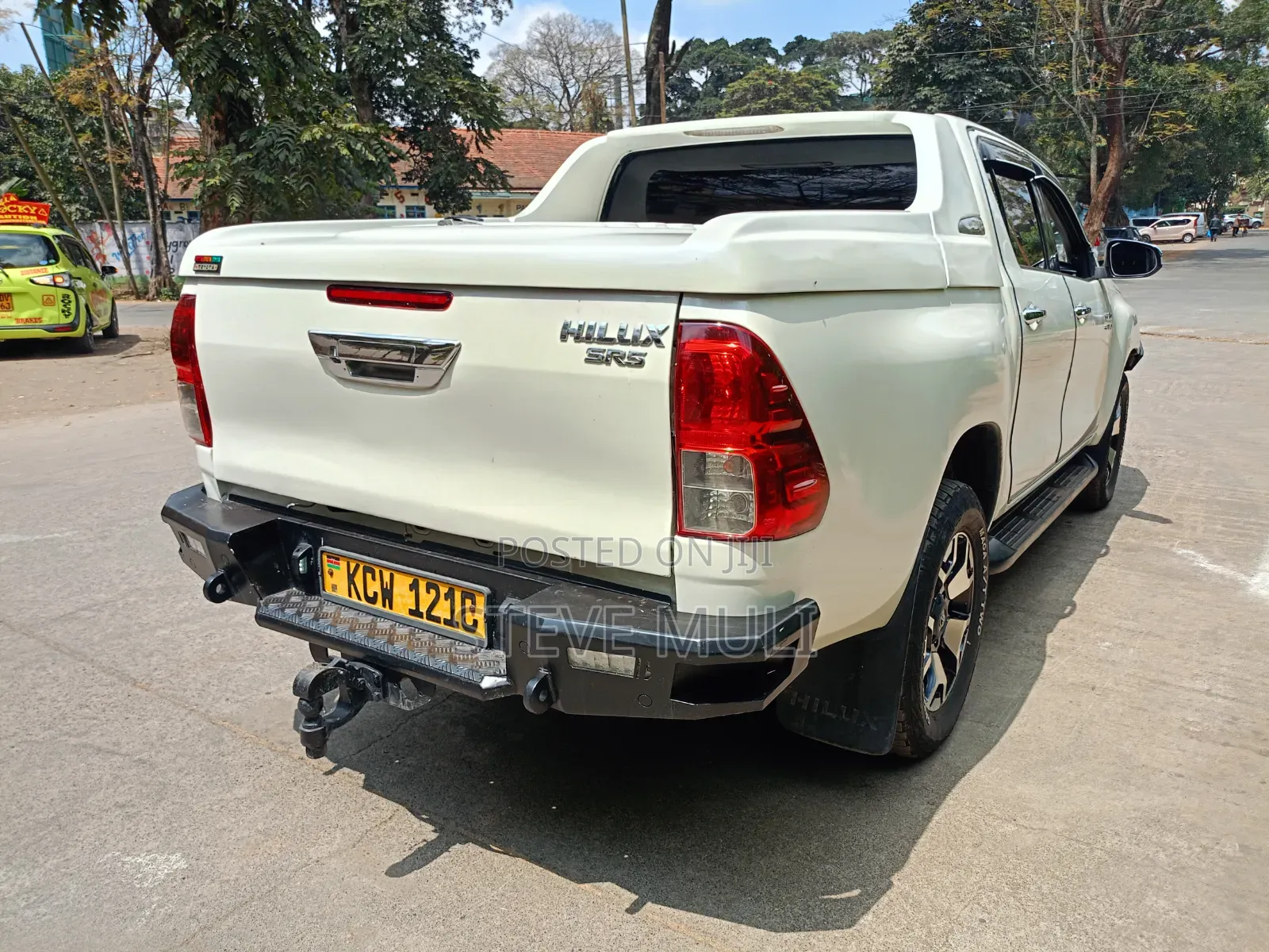 Toyota Hilux 2016 White