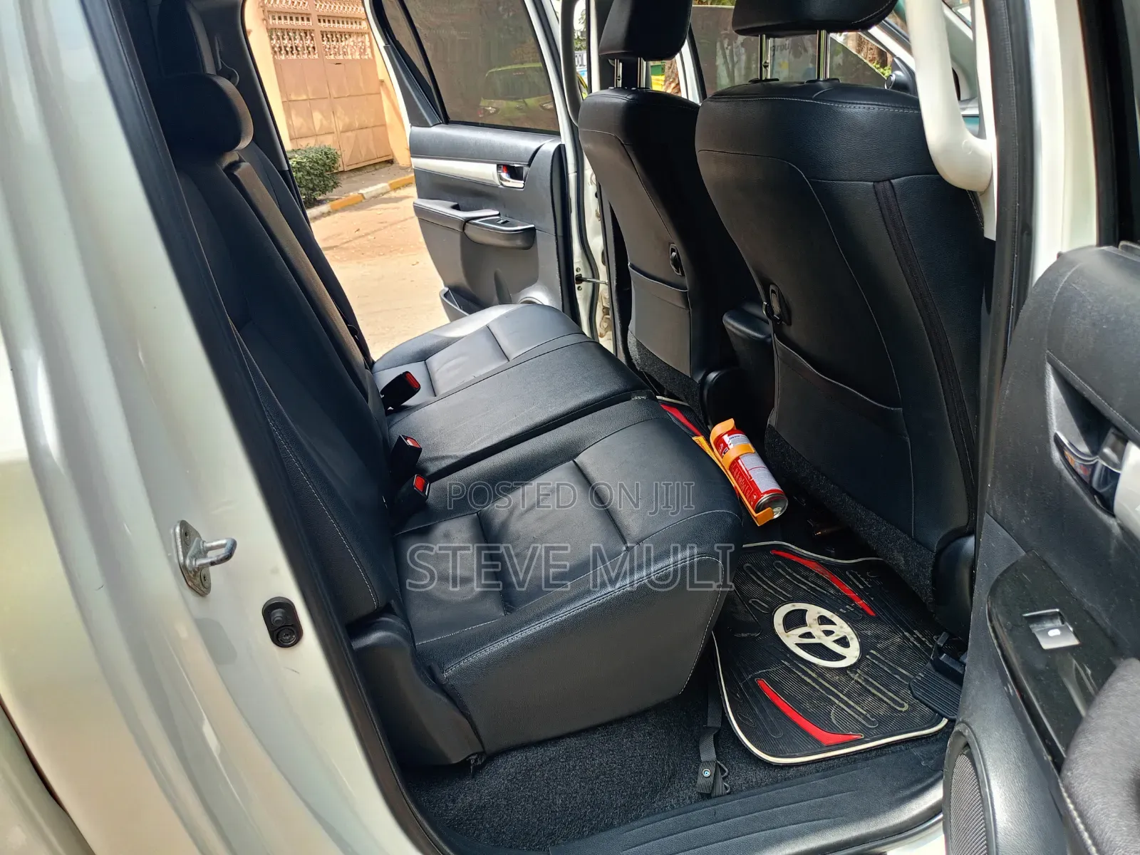 Toyota Hilux 2016 White