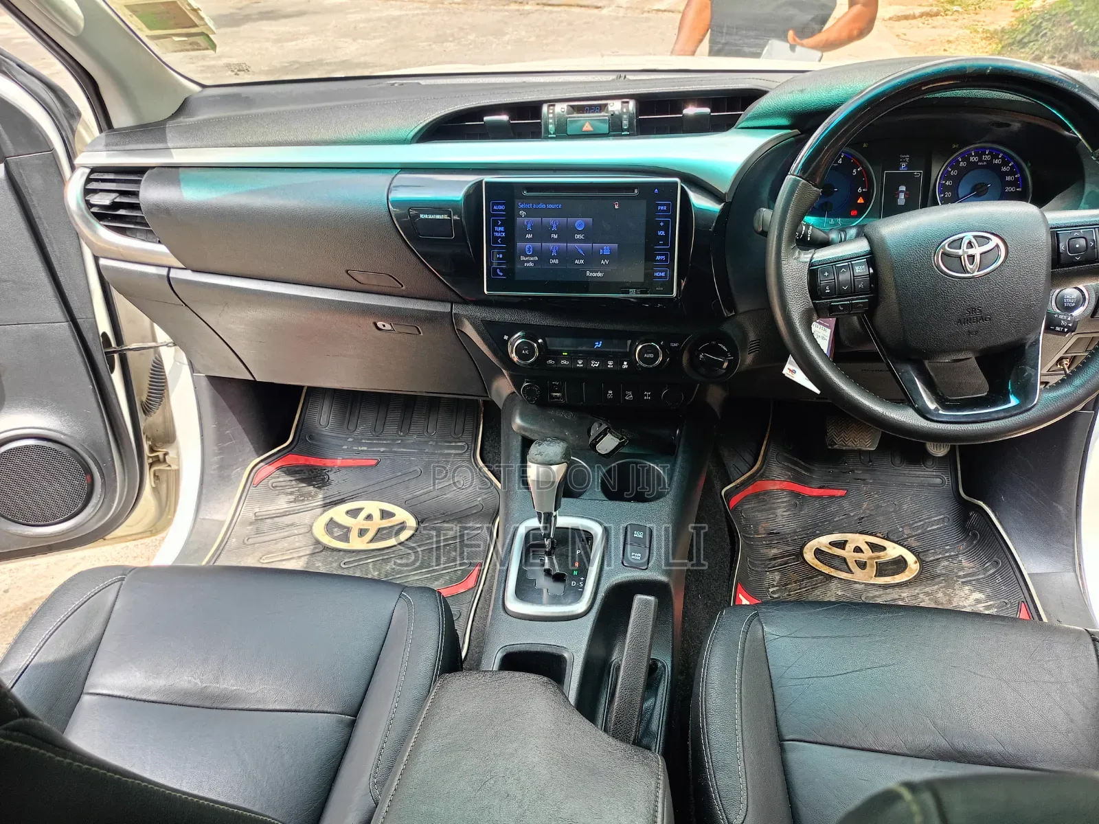 Toyota Hilux 2016 White