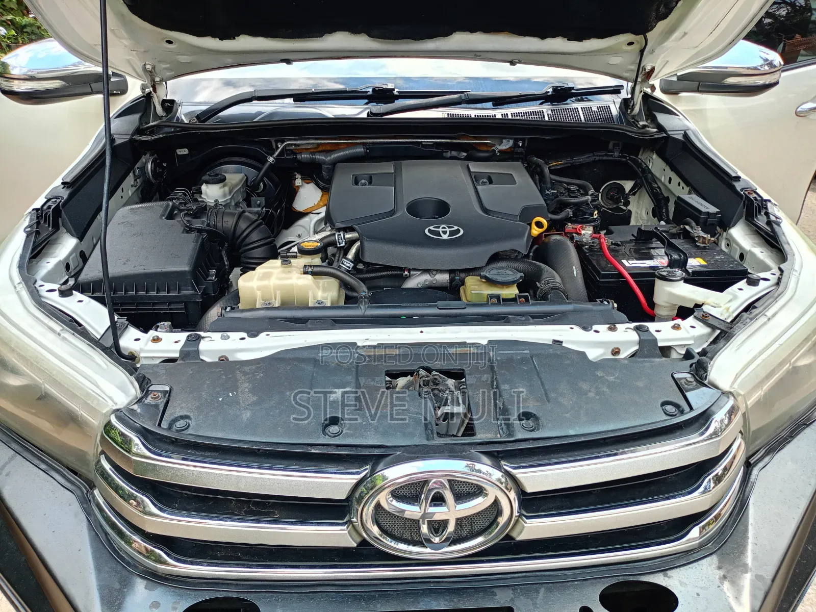 Toyota Hilux 2016 White